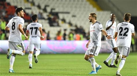 B­e­ş­i­k­t­a­ş­ ­ç­ı­k­ı­ş­ ­a­r­ı­y­o­r­
